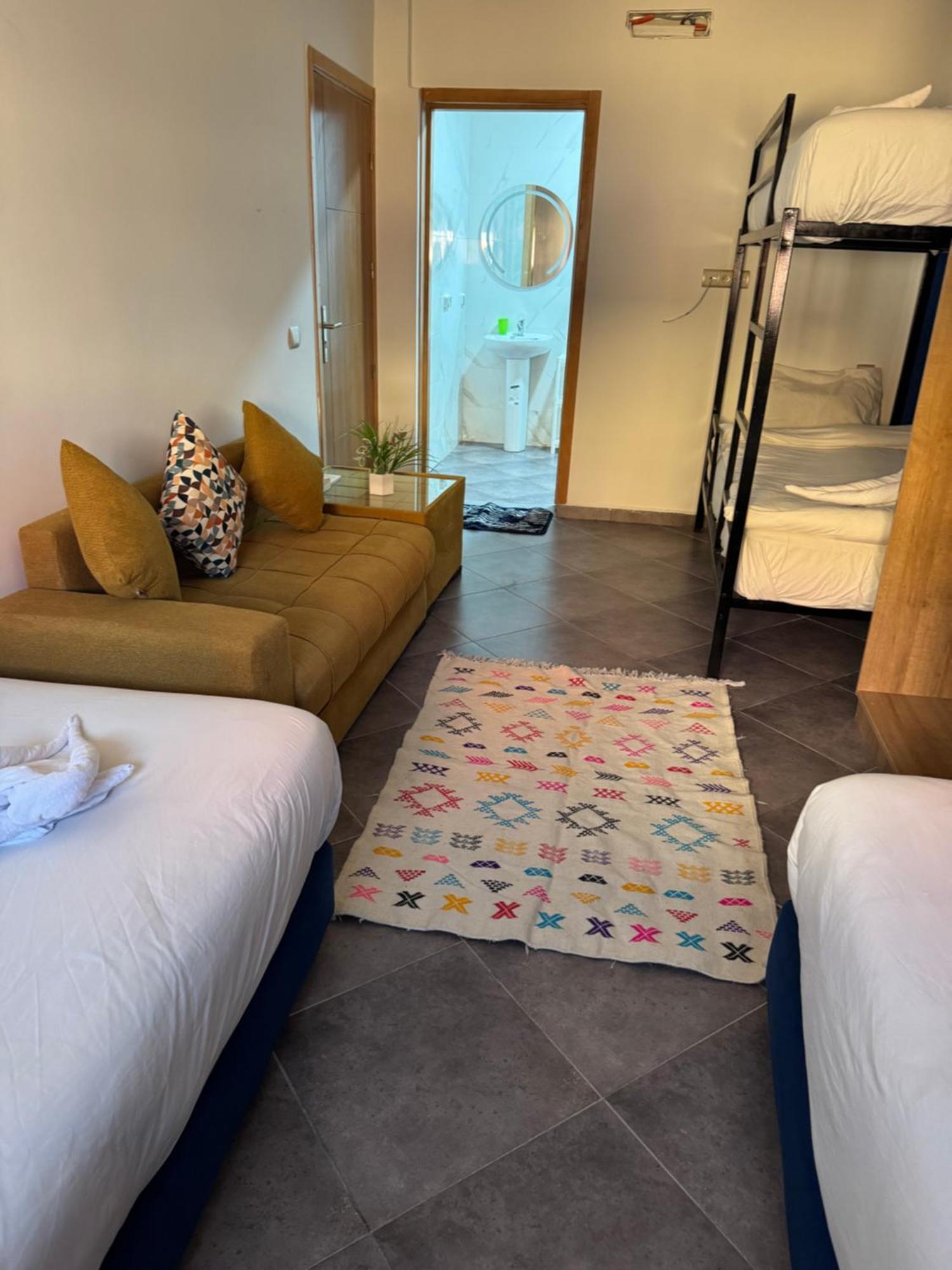 Tamraght Playa Surf House 호스텔 외부 사진